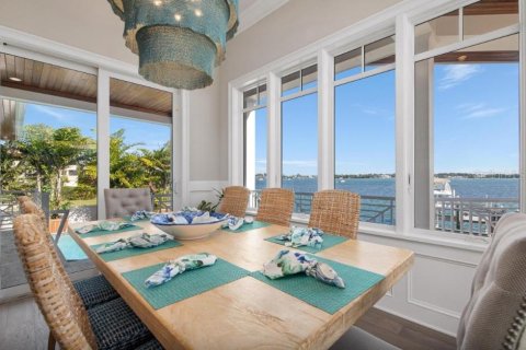 Villa ou maison à vendre à Bradenton Beach, Floride: 7 chambres, 557.41 m2 № 2344516 - photo 11