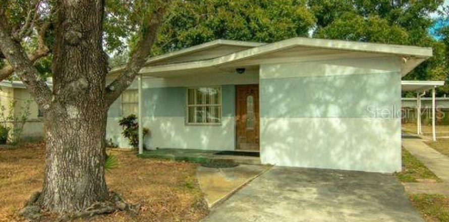 Villa ou maison à Tampa, Floride 4 chambres, 155.33 m2 № 2403547