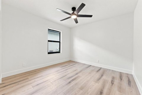 Villa ou maison à vendre à Wellington, Floride: 4 chambres, 212 m2 № 2185997 - photo 2