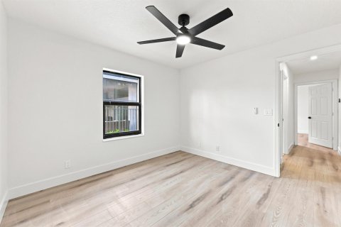Villa ou maison à vendre à Wellington, Floride: 4 chambres, 212 m2 № 2185997 - photo 6