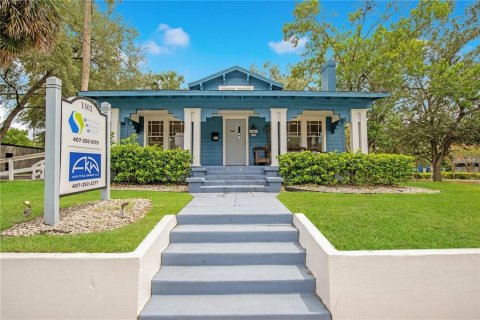 Propiedad comercial en alquiler en Orlando, Florida, 230.12 m2 № 1419341 - foto 1