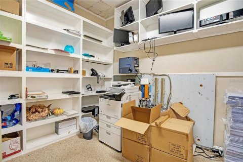 Propiedad comercial en alquiler en Orlando, Florida, 230.12 m2 № 1419341 - foto 16