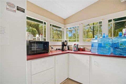 Propiedad comercial en alquiler en Orlando, Florida, 230.12 m2 № 1419341 - foto 17