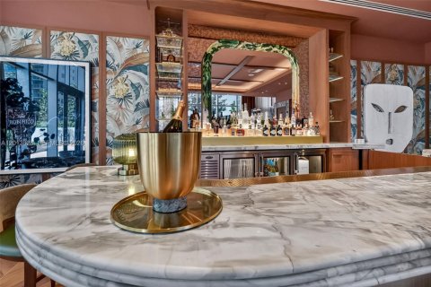 Condo in Miami, Florida, 1 bedroom  № 2075980 - photo 30