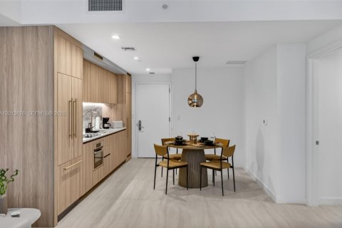 Condo in Miami, Florida, 1 bedroom  № 2075980 - photo 9