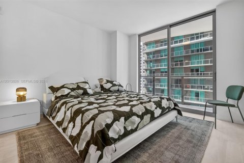 Condo in Miami, Florida, 1 bedroom  № 2075980 - photo 17
