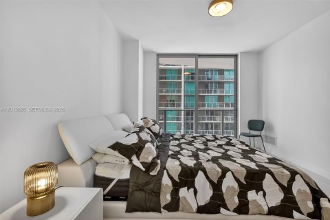 Condo in Miami, Florida, 1 bedroom  № 2075980 - photo 18