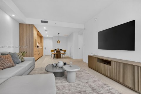 Condo in Miami, Florida, 1 bedroom  № 2075980 - photo 14