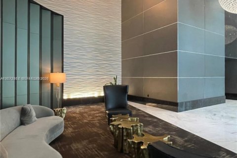 Condo in Miami, Florida, 1 bedroom  № 2305507 - photo 17