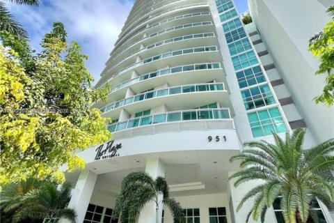 Condo in Miami, Florida, 1 bedroom  № 2305507