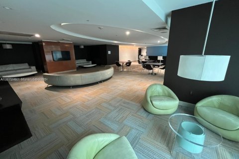 Condo in Miami, Florida, 1 bedroom  № 2305507 - photo 28