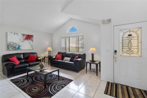 Villa ou maison à vendre à Kissimmee, Floride: 4 chambres, 205.31 m2 № 1824205 - photo 5