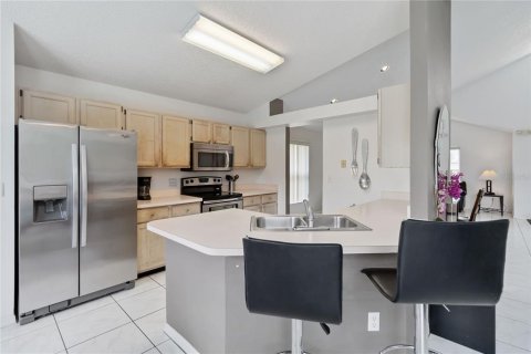 Villa ou maison à vendre à Kissimmee, Floride: 4 chambres, 205.31 m2 № 1824205 - photo 10