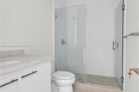 Снять в аренду квартиру в Майами, Флорида 1 спальня, 51.1м2, № 1955643 - фото 18