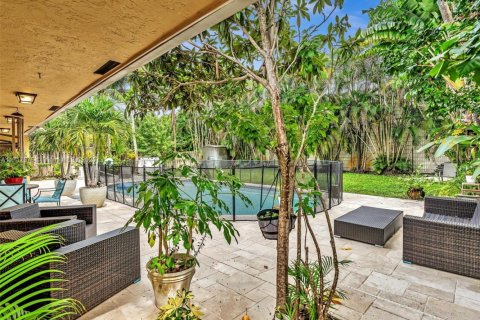 House in Hollywood, Florida 5 bedrooms, 249.35 sq.m. № 1469037 - photo 28