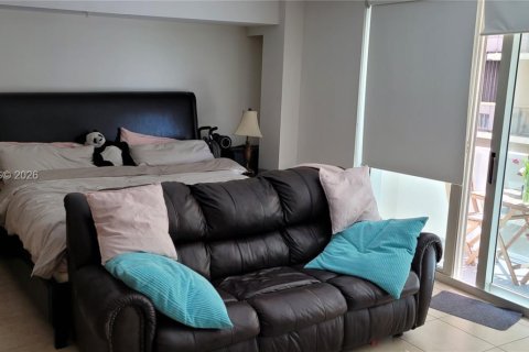 Copropriété à louer à Surfside, Floride: 55.83 m2 № 2256711 - photo 12