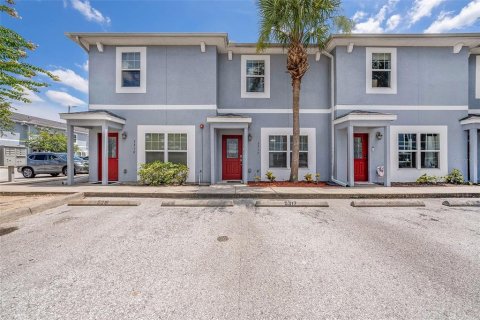 Touwnhouse à vendre à Temple Terrace, Floride: 2 chambres, 137.4 m2 № 1826645 - photo 2