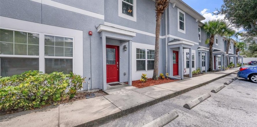 Touwnhouse à Temple Terrace, Floride 2 chambres, 137.4 m2 № 1826645