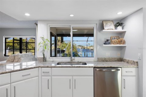 Villa ou maison à vendre à Port Charlotte, Floride: 3 chambres, 164.07 m2 № 1750196 - photo 16