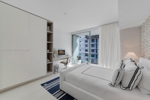 Condominio en venta en Bal Harbour, Florida, 2 dormitorios, 178.09 m2 № 2032674 - foto 23