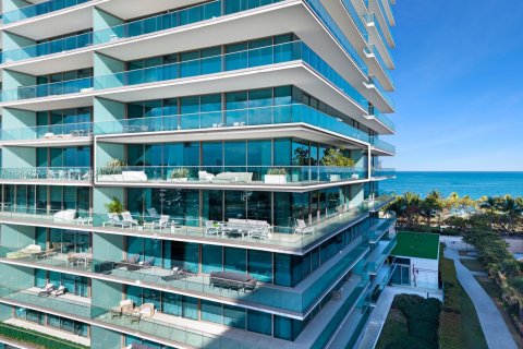 Condominio en venta en Bal Harbour, Florida, 2 dormitorios, 178.09 m2 № 2032674 - foto 27