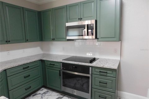 Condo in Clearwater, Florida, 3 bedrooms  № 2110123 - photo 10
