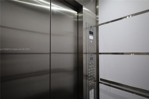 Купить кондоминиум в Серфсайд, Флорида 1 спальня, 85.28м2, № 1738457 - фото 27