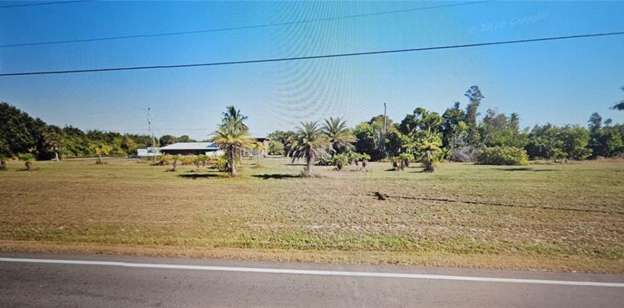 Land in Bokeelia, Florida № 2161766