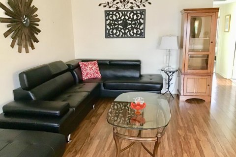 Copropriété à louer à Boca Raton, Floride: 2 chambres, 78.04 m2 № 2417947 - photo 11