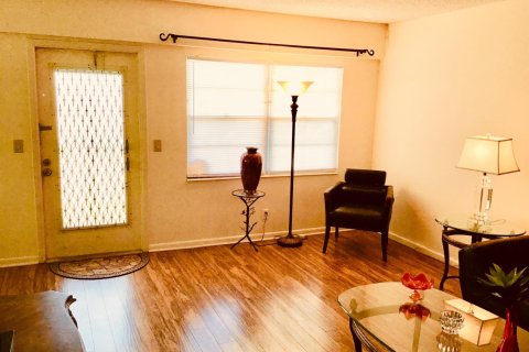 Copropriété à louer à Boca Raton, Floride: 2 chambres, 78.04 m2 № 2417947 - photo 5
