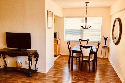 Copropriété à louer à Boca Raton, Floride: 2 chambres, 78.04 m2 № 2417947 - photo 3
