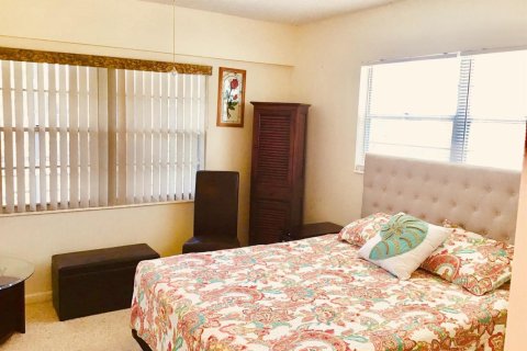 Copropriété à louer à Boca Raton, Floride: 2 chambres, 78.04 m2 № 2417947 - photo 15