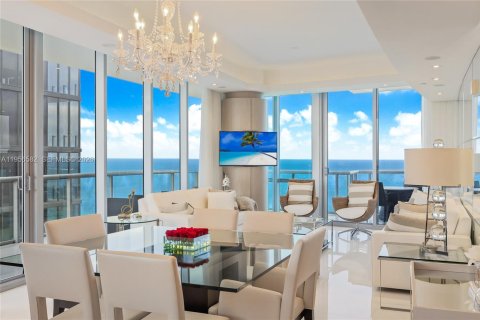 Condo in Sunny Isles Beach, Florida, 3 bedrooms  № 2010462 - photo 6