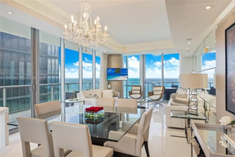 Condo in Sunny Isles Beach, Florida, 3 bedrooms  № 2010462 - photo 7