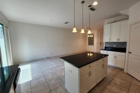 Townhouse in Orlando, Florida 2 bedrooms, 115.76 sq.m. № 2198328 - photo 18