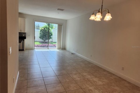 Townhouse in Orlando, Florida 2 bedrooms, 115.76 sq.m. № 2198328 - photo 5