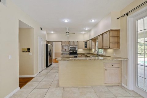 Villa ou maison à louer à Orlando, Floride: 4 chambres, 253.34 m2 № 1791539 - photo 14