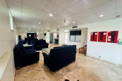 Купить кондоминиум в Майами-Бич, Флорида 2 спальни, 86.4м2, № 2014680 - фото 23