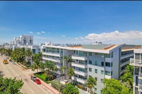 Купить кондоминиум в Майами-Бич, Флорида 2 спальни, 86.4м2, № 2014680 - фото 2