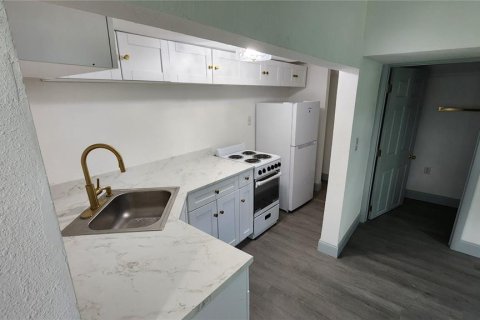 Propiedad comercial en venta en Plant City, Florida, 8 dormitorios, 309.92 m2 № 1900930 - foto 11