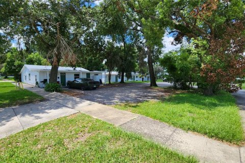 Propiedad comercial en venta en Plant City, Florida, 8 dormitorios, 309.92 m2 № 1900930 - foto 10