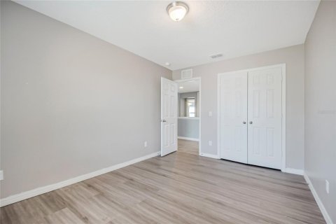 House in Kissimmee, Florida 4 bedrooms, 217.21 sq.m. № 2319121 - photo 23