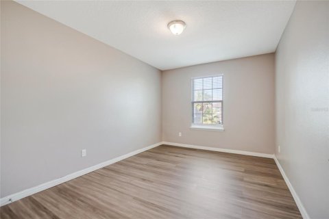 House in Kissimmee, Florida 4 bedrooms, 217.21 sq.m. № 2319121 - photo 25