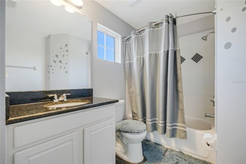 House in Kissimmee, Florida 4 bedrooms, 217.21 sq.m. № 2319121 - photo 29