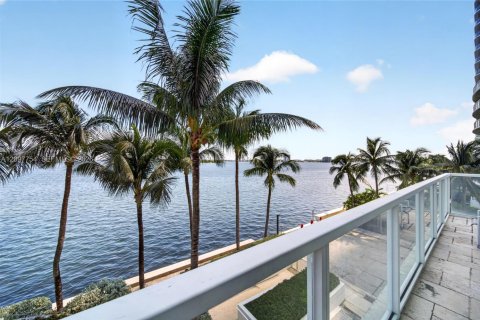 Copropriété à vendre à Miami, Floride: 1 chambre, 84.73 m2 № 2401362 - photo 15
