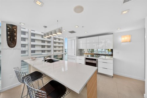 Copropriété à vendre à Miami, Floride: 1 chambre, 84.73 m2 № 2401362 - photo 9
