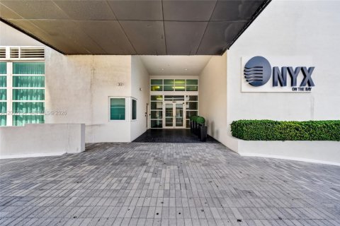 Copropriété à vendre à Miami, Floride: 1 chambre, 84.73 m2 № 2401362 - photo 28