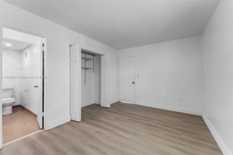 Appartement à louer à Miami, Floride: 2 chambres, 75.44 m2 № 1986682 - photo 13