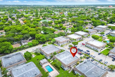 Appartement à louer à Miami, Floride: 2 chambres, 75.44 m2 № 1986682 - photo 23