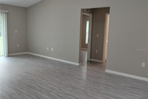 House in North Port, Florida 4 bedrooms, 144.74 sq.m. № 1914400 - photo 23